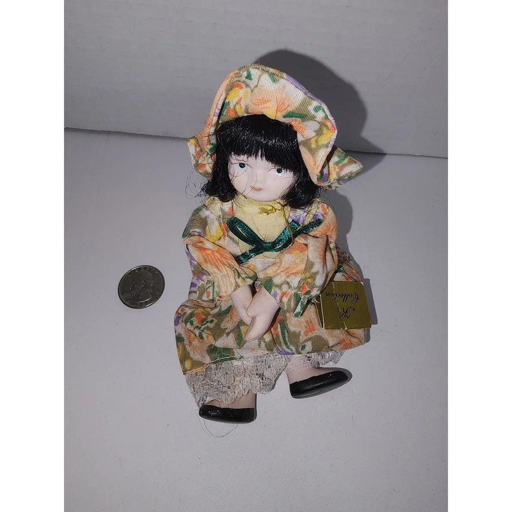 Vintage K's Collection Small China‎ Doll